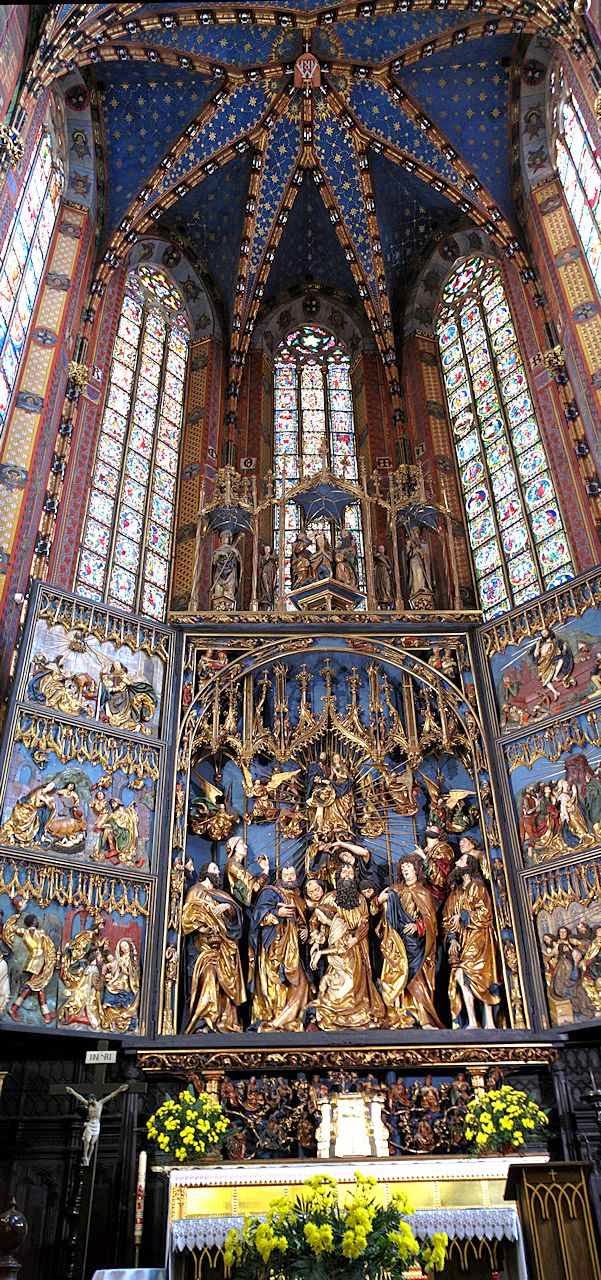 Altar mor da igreja de Nossa Senhora, Cracovia ©Luis Dufaur.
