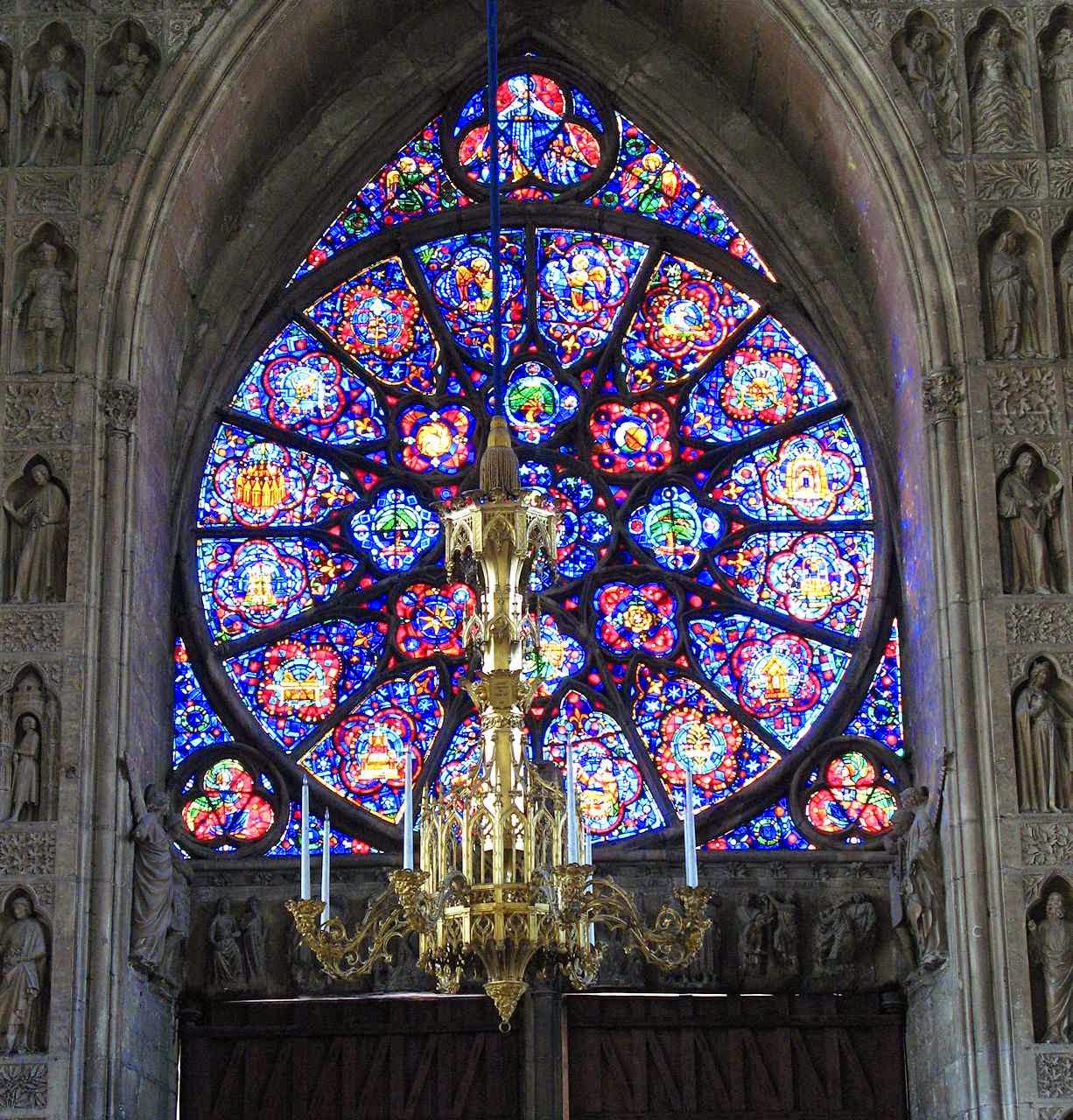 Interior da catedral de Reims